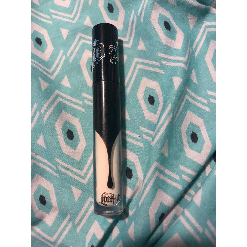 Used KVD concealer